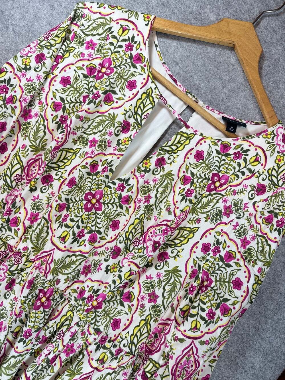 Torrid Floral Print Keyhole Neck Dress Size 2